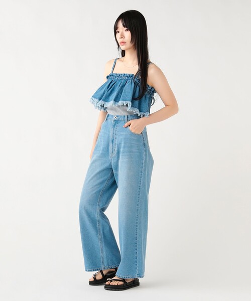 BEAMS HEART(ビームスハート)の「【セットアイテム】フリル デニム ビスチェ × パンツ(つなぎ/オールインワン・レディース・インディゴブルー/サックスブルー・FREE)」の4枚目の写真