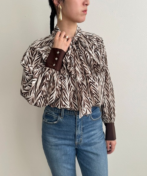 LHELBIE（レルビエ）の「アソートボウタイブラウス（シャツ/ブラウス・レディース・ブラウン/ホワイト×ブラック/ブラック/オフホワイト・M）」の10枚目の写真