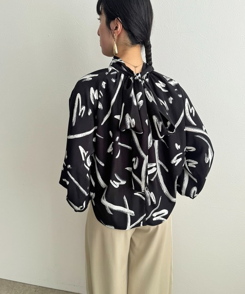 LHELBIE（レルビエ）の「アソートボウタイブラウス（シャツ/ブラウス・レディース・ブラウン/ホワイト×ブラック/ブラック/オフホワイト・M）」の18枚目の写真