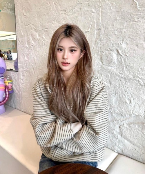 LADY LIKE(レディライク)の「裏起毛ボーダーゆったりパーカー(パーカー・レディース・ダークグレー/ベージュ・M)」の14枚目の写真