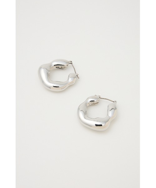 SLY（スライ）の「DEFORMED MOTIF P/EARRINGS ディフォームド モチーフピアス（ピアス（両耳用）・レディース・ゴールド/シルバー・FREE）」の3枚目の写真