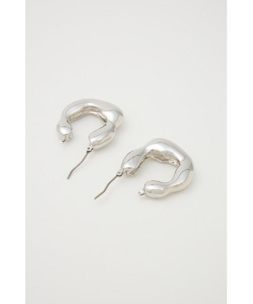 SLY（スライ）の「DEFORMED MOTIF P/EARRINGS ディフォームド モチーフピアス（ピアス（両耳用）・レディース・ゴールド/シルバー・FREE）」の6枚目の写真