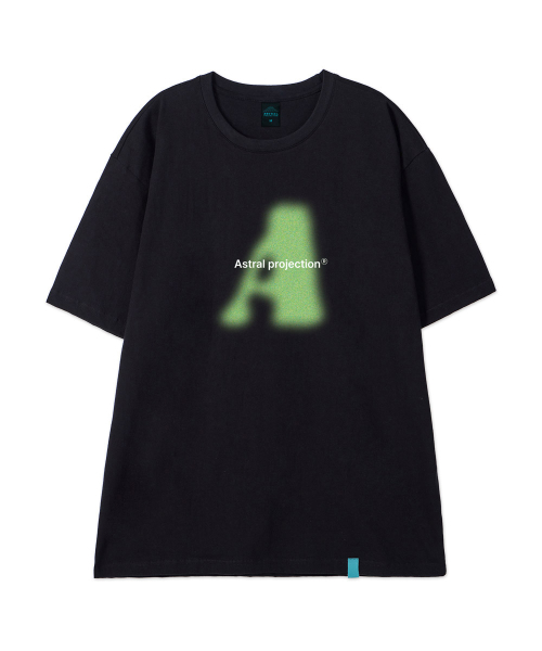 ASTRAL PROJECTION（アストラルプロジェクション）の「[ビッグエイ]コットンルーズフィット半袖Tシャツ_ブラック（Tシャツ/カットソー・メンズ・その他・LARGE/MEDIUM/X-LARGE/XX-LARGE）」の2枚目の写真