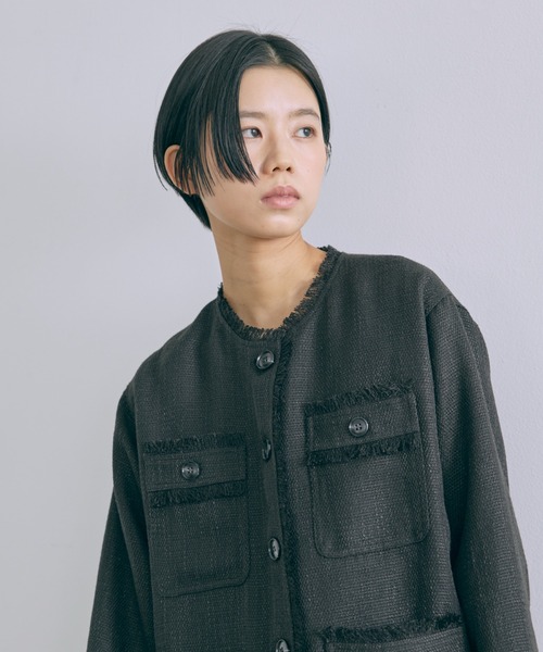 EN NEUME(エンノイム)の「Classic Tweed Over Jacket(ノーカラージャケット・レディース・ブラック/アイボリー/ブラウン・FREE)」の3枚目の写真