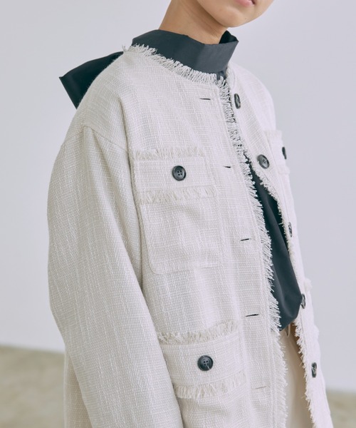 EN NEUME(エンノイム)の「Classic Tweed Over Jacket(ノーカラージャケット・レディース・ブラック/アイボリー/ブラウン・FREE)」の6枚目の写真