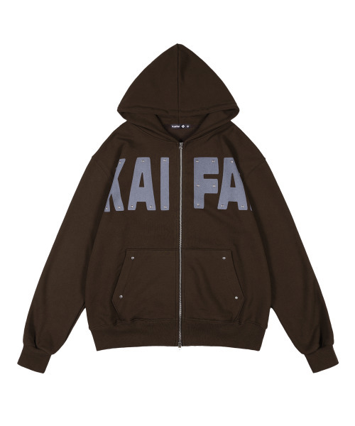 kaifai(カイファイ)の「ロゴスタッズフードジップアップ (ブラウン) K25ZA163(パーカー・レディース・その他・MEDIUM/LARGE)」の1枚目の写真