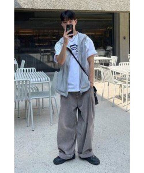 UNGIMMICK(アンジミック)の「BRUSHED TUCK WIDE DENIM PANTS (ASH BROWN)(デニムパンツ・メンズ・その他・MEDIUM/LARGE)」の11枚目の写真
