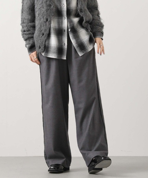 Gready Brilliant（グレディブリリアン）の「Ｗウエストセミワイドパンツ（その他パンツ・レディース・トップグレー/チャコールグレー・38）」の11枚目の写真