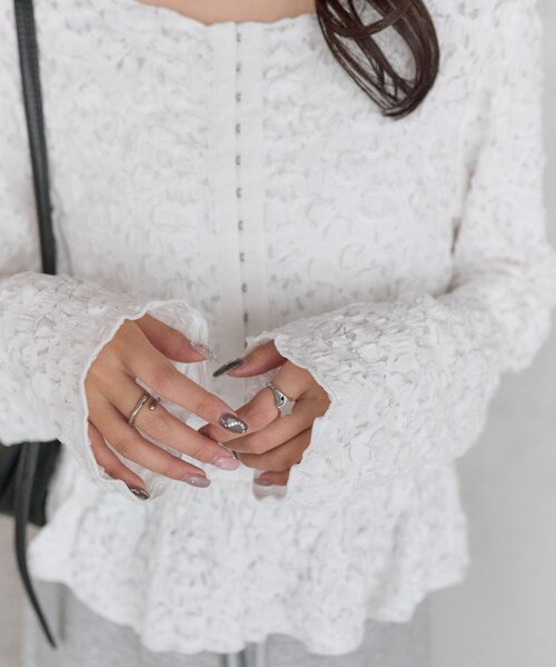 mystic(ミスティック)の「【3色展開/羽織りとしても◎】シャーリングペプラム TOPS(シャツ/ブラウス・レディース・オフホワイト/グリーン/ブラック・FREE)」の12枚目の写真