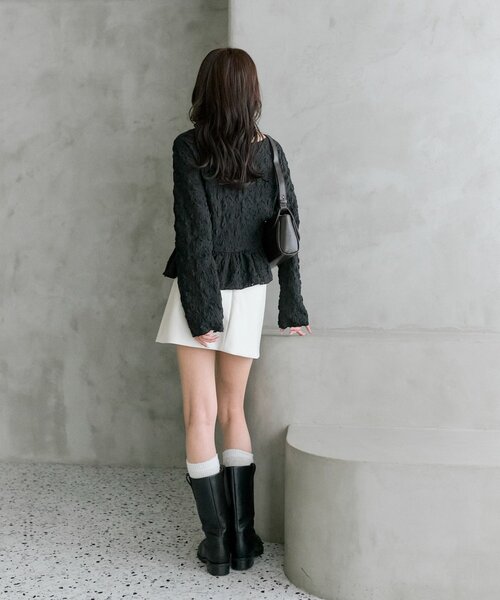 mystic（ミスティック）の「シャーリングペプラム TOPS（シャツ/ブラウス・レディース・オフホワイト/グリーン/ブラック・FREE）」の19枚目の写真