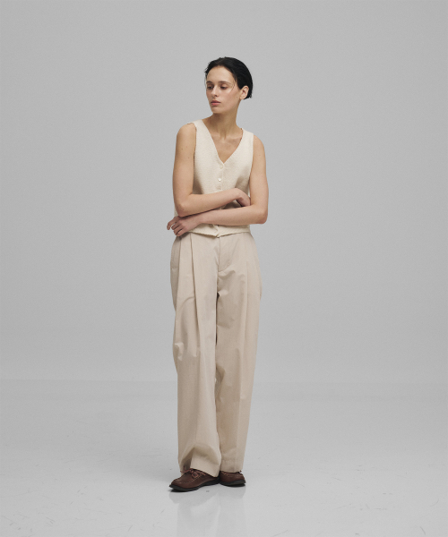 ANOTHER OFFICE WOMEN(アナザー オフィス ウーマン)の「w. Structure 2tuck Wide Pants (Oat Milk)(その他パンツ・レディース・その他・36/34)」の3枚目の写真