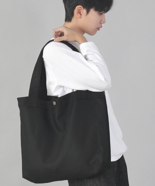 SAINTCREW(セントクルー)の「ミニマルビッグサイズショルダーバッグ MBS-122 ブラックブラック(エコバッグ/サブバッグ・メンズ・その他・フリー)」の1枚目の写真