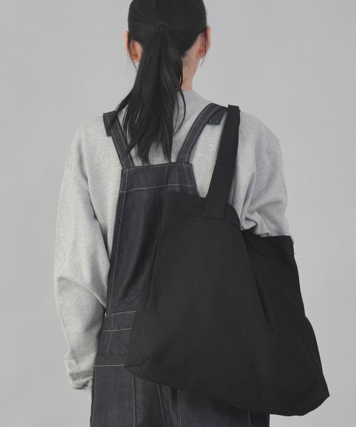 SAINTCREW(セントクルー)の「ミニマルビッグサイズショルダーバッグ MBS-122 ブラックブラック(エコバッグ/サブバッグ・メンズ・その他・フリー)」の3枚目の写真