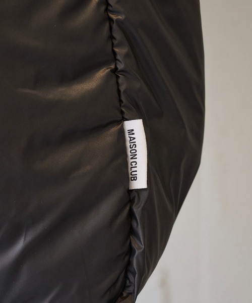 MAISON CLUB（メゾンクラブ）の「【MAISON CLUB】ナイロンエアーショルダーバッグ A4収納可能 メッセンジャーバッグ 軽量 ソフトバッグ 中綿　※（ショルダーバッグ・レディース・ブラック/ネイビー/グレー・FREE）」の11枚目の写真