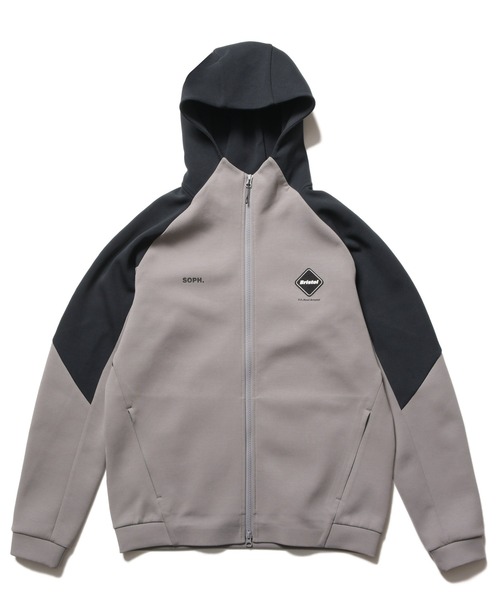 F.C.Real Bristol（エフシーレアルブリストル）の「TECH SWEAT VENTILATION HOODIE（ブルゾン・メンズ・グレー/ブラック/ホワイト・SMALL/MEDIUM/LARGE/X-LARGE/XX-LARGE）」の3枚目の写真