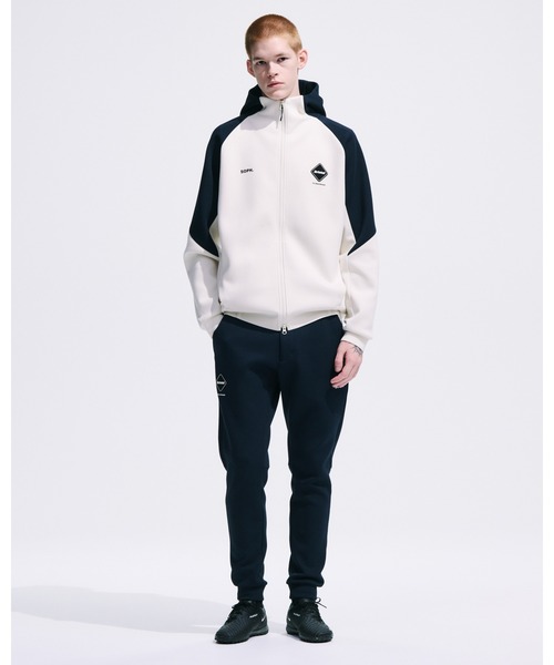 F.C.Real Bristol（エフシーレアルブリストル）の「TECH SWEAT VENTILATION HOODIE（ブルゾン・メンズ・グレー/ブラック/ホワイト・SMALL/MEDIUM/LARGE/X-LARGE/XX-LARGE）」の5枚目の写真