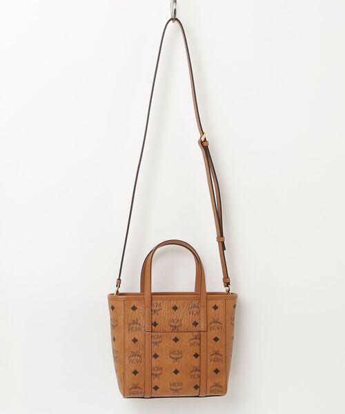 MCM（エムシーエム）の「Toni トップジップ ショッパーバッグ - ヴィセトス（トートバッグ・レディース・ブラウン・SMALL）」の3枚目の写真