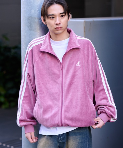 KANGOL（カンゴール）の「【KANGOL】袖ラインワンポイント刺繍ベロアトラックジャケット（ジャージ・レディース・ピンク/ベージュ/チャコール/ブラック・M/L/XL）」の5枚目の写真