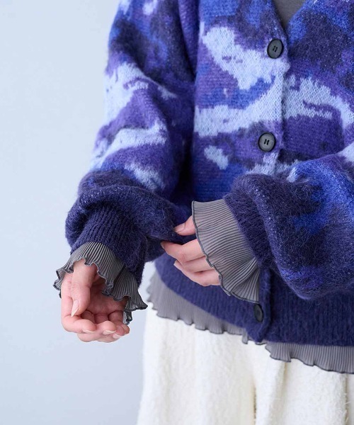 MEDE19F(メデジュウキュウ)の「MEDE19F プリーツドッキングトップス(Tシャツ/カットソー・レディース・チャコールグレー/アイボリー/ブラック・M)」の7枚目の写真