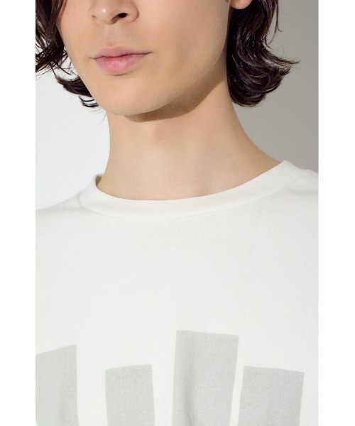 AZUL by moussy（アズールバイマウジー）の「キーボードアートロンT（Tシャツ/カットソー・メンズ・ブラック/ホワイト・SMALL/MEDIUM/LARGE）」の10枚目の写真