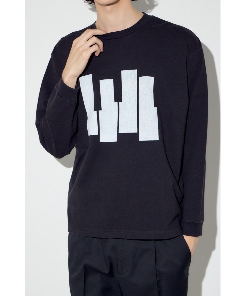 AZUL by moussy（アズールバイマウジー）の「キーボードアートロンT（Tシャツ/カットソー・メンズ・ブラック/ホワイト・SMALL/MEDIUM/LARGE）」の15枚目の写真