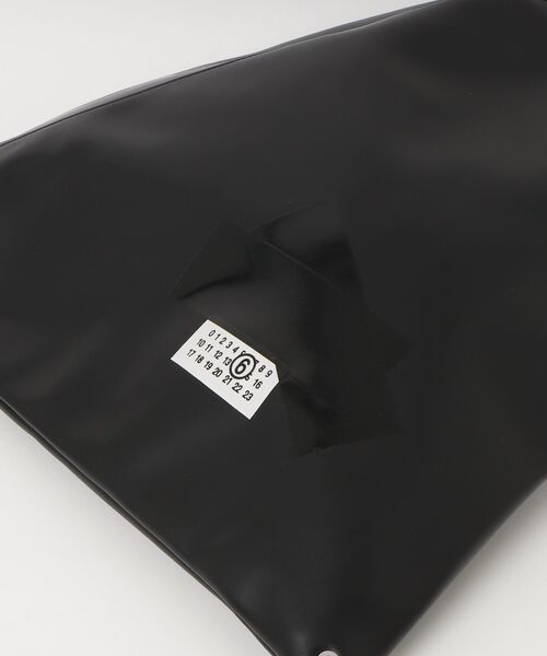 MM6 Maison Margiela(エムエムシックス メゾン マルジェラ)の「CLASSIC JAPANESE HANDBAG S54WD0039_1(ショルダーバッグ・レディース・ブラック・ONE SIZE)」の4枚目の写真