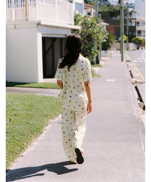 SURFEA（サーフィー）の「SIMONE SHIRT_BEIGE（シャツ/ブラウス・レディース・その他・L/S）」の4枚目の写真