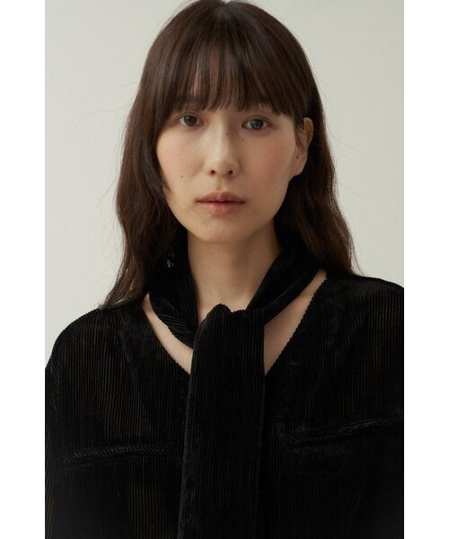 MUARMUS（ムアルムス）の「Pannel Tie Velvet Blouse - Black（シャツ/ブラウス・レディース・その他・FREE）」の2枚目の写真