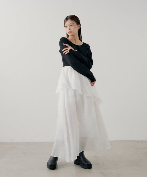 Chico(チコ)の「【SALON by Chico】パール付きドッキングタックボリュームワンピース(ワンピース・レディース・ブラック/アイボリー/ブラック系その他・FREE)」の5枚目の写真