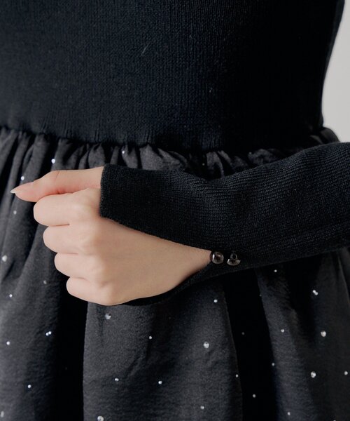 Chico(チコ)の「【SALON by Chico】パール付きドッキングタックボリュームワンピース(ワンピース・レディース・ブラック/アイボリー/ブラック系その他・FREE)」の16枚目の写真