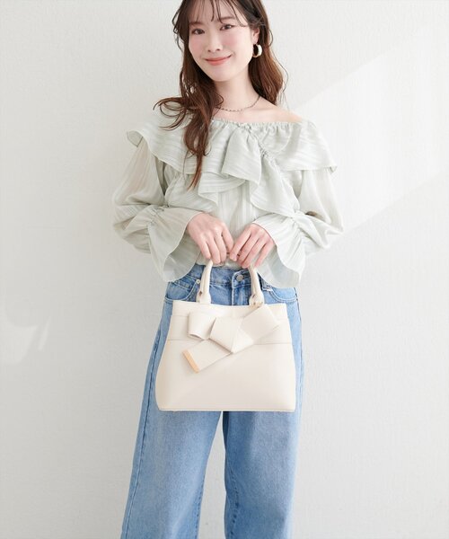 natural couture（ナチュラルクチュール）の「合皮リボンアイコンバッグ（ショルダーバッグ・レディース・サックスブルー/アイボリー/レッド/モカ/ブラック・FREE）」の9枚目の写真