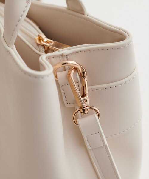 natural couture（ナチュラルクチュール）の「合皮リボンアイコンバッグ（ショルダーバッグ・レディース・サックスブルー/アイボリー/レッド/モカ/ブラック・FREE）」の15枚目の写真