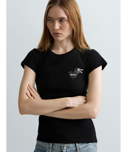 REPLAY（リプレイ）の「コットンジャージーハートプリントTシャツ（Tシャツ/カットソー・レディース・ブラック/オフホワイト・SMALL/MEDIUM/X-SMALL）」の5枚目の写真