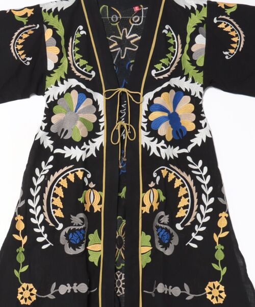 チャイハネ(チャイハネ)の「【チャイハネ】エルジャン刺繍カーディガン(カーディガン/ボレロ・レディース・ブラック/ブルー/ホワイト・FREE)」の17枚目の写真