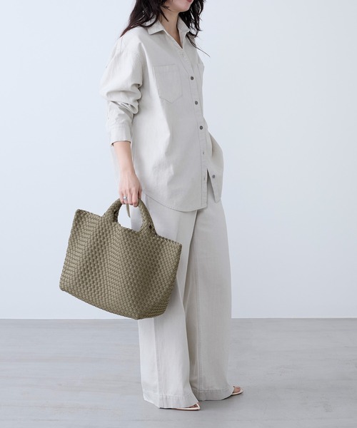 NAGHEDI(ナゲディ)の「【NAGHEDI】トートバッグ-St Barths Medium Tote(トートバッグ・レディース・アイボリー/カーキ/ピンク・M)」の22枚目の写真