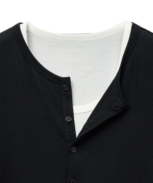 NOIRER（ノイア）の「レイヤードヘンリーネックハーフスリーブTシャツ（ブラックアイボリー）（Tシャツ/カットソー・メンズ・その他・48/50/52）」の5枚目の写真