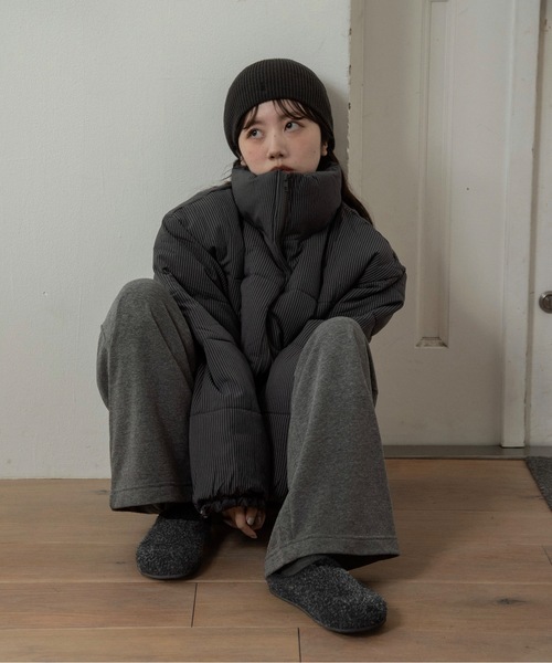 lawgy(ラウジー)の「simple rib embroidery logo knit cap / シンプルリブエンブロイダリーロゴニットキャップ(ニットキャップ/ビーニー・レディース・ブラック/チャコール・FREE)」の18枚目の写真