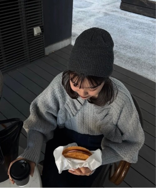 lawgy(ラウジー)の「simple rib embroidery logo knit cap / シンプルリブエンブロイダリーロゴニットキャップ(ニットキャップ/ビーニー・レディース・ブラック/チャコール・FREE)」の22枚目の写真