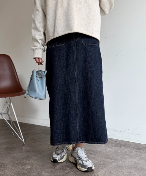 Chez toi（シェトワ）の「フロントポケットIラインデニムスカート（スカート・レディース・ブルー/インディゴブルー・FREE）」の11枚目の写真