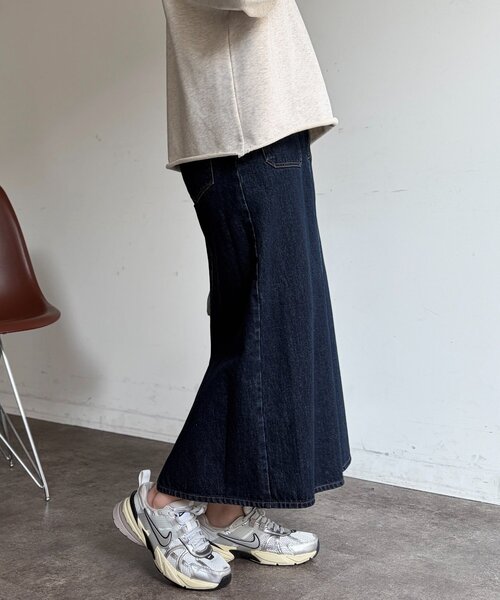 Chez toi（シェトワ）の「フロントポケットIラインデニムスカート（スカート・レディース・ブルー/インディゴブルー・FREE）」の13枚目の写真