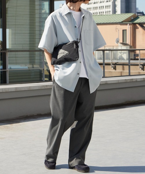 and wander(アンドワンダー)の「and wander/アンドワンダー × Gramicci/グラミチ nylon sacoche ナイロンサコッシュ 2026年春夏(ショルダーバッグ・メンズ・ブラック・FREE)」の5枚目の写真