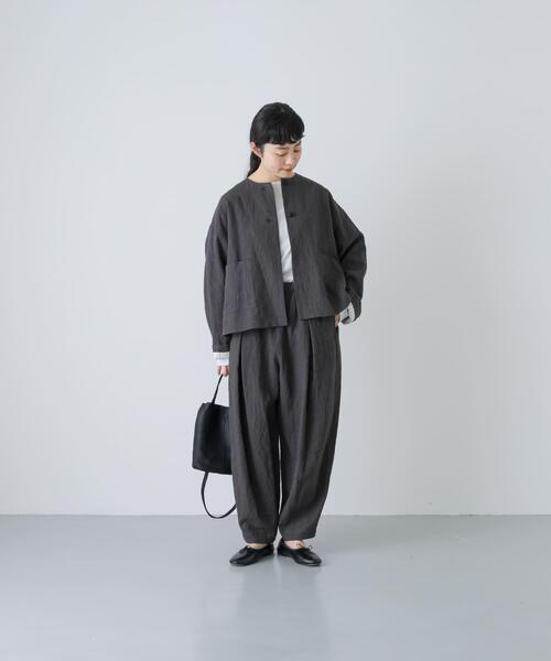 かぐれ（カグレ）の「リネンラミールーズテーパードパンツ（その他パンツ・レディース・チャコールグレー/ブラック・FREE）」の8枚目の写真