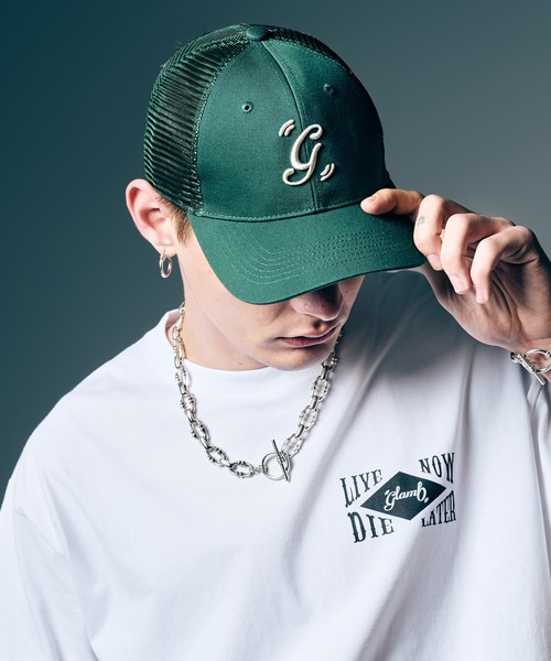 glamb（グラム）の「Mesh Initial Cap / メッシュイニシャルキャップ（ニットキャップ/ビーニー・メンズ・ブラック/グリーン・FREE）」の2枚目の写真