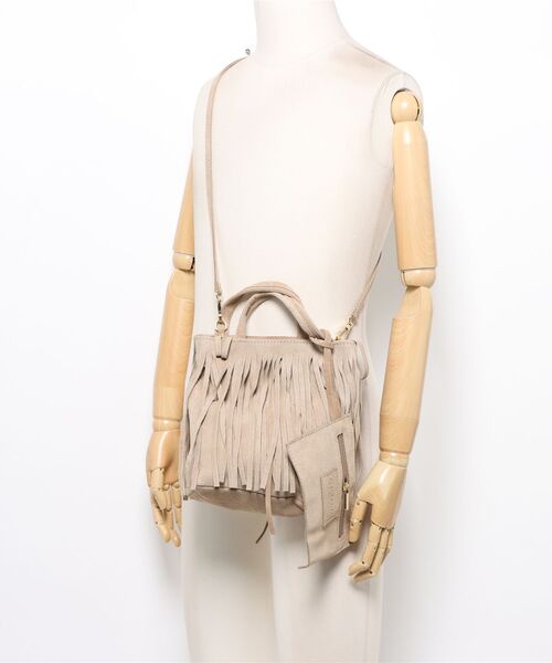 AULENTTI(オウレンティ)の「【AULENTTI/オウレンティ】フリンジ 2WAY スエードショルダーバッグ(ショルダーバッグ・レディース・ブラウン/ベージュ・FREE)」の19枚目の写真