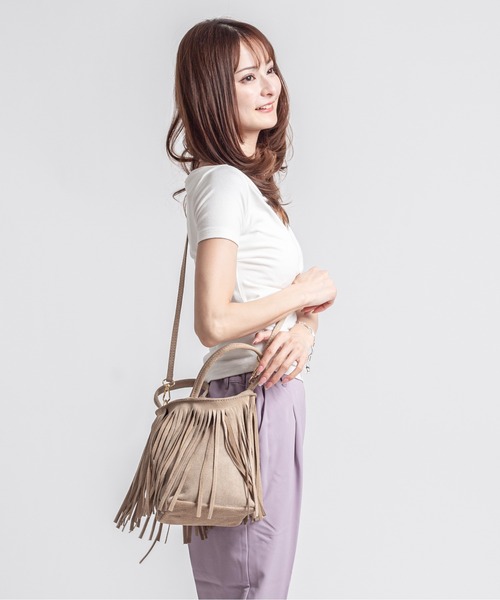 AULENTTI(オウレンティ)の「【AULENTTI/オウレンティ】フリンジ 2WAY スエードショルダーバッグ(ショルダーバッグ・レディース・ブラウン/ベージュ・FREE)」の10枚目の写真