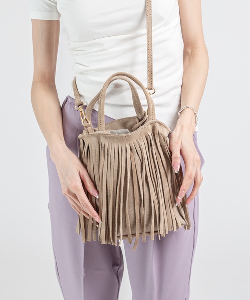 AULENTTI(オウレンティ)の「【AULENTTI/オウレンティ】フリンジ 2WAY スエードショルダーバッグ(ショルダーバッグ・レディース・ブラウン/ベージュ・FREE)」の11枚目の写真