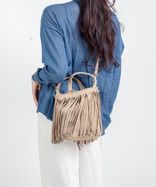 AULENTTI(オウレンティ)の「【AULENTTI/オウレンティ】フリンジ 2WAY スエードショルダーバッグ(ショルダーバッグ・レディース・ブラウン/ベージュ・FREE)」の5枚目の写真