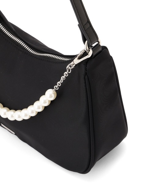 JILL by JILL STUART(ジルバイジルスチュアート)の「ワンハンドルハーフムーンバッグ(ハンドバッグ・レディース・ピンク/ブラック・FREE)」の13枚目の写真