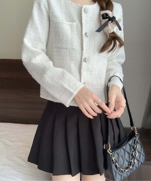 AMAJI(アマジ)の「ノーカラーツイードジャケット(ノーカラーコート・レディース・ホワイト/ブルー・LARGE/MEDIUM/SMALL/X-LARGE)」の4枚目の写真