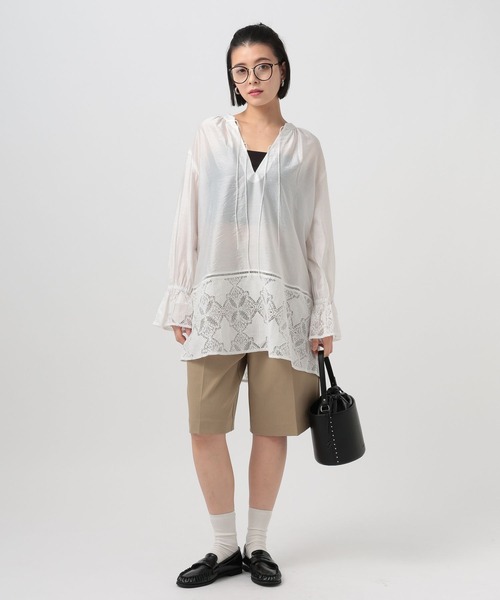 BAYFLOW（ベイフロー）の「キャンディスリーブレースチュニック（チュニック・レディース・オフホワイト/ブラック・FREE）」の14枚目の写真